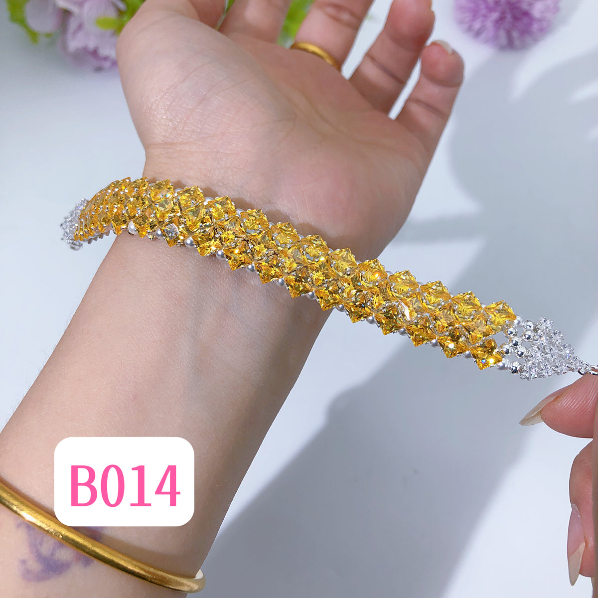 #B014 Bracelets and Kits