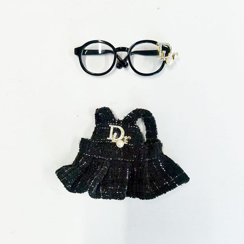 Labubu's clothes cc and diro skirt and some accessories Doll clothes